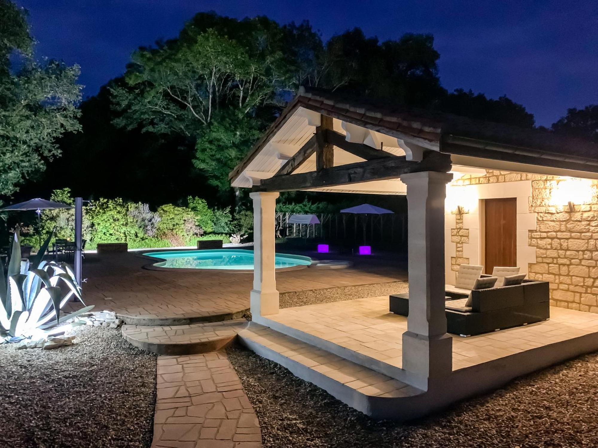 Villa Tagibao Avec Piscine Chauffee Et Spa Lesterps Luaran gambar