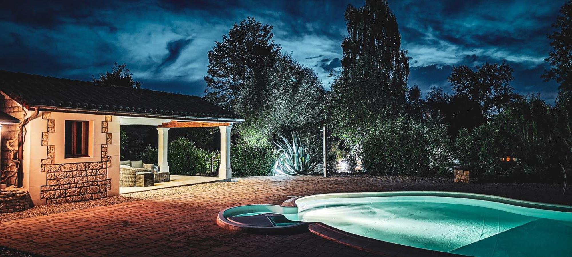 Villa Tagibao Avec Piscine Chauffee Et Spa Lesterps Luaran gambar