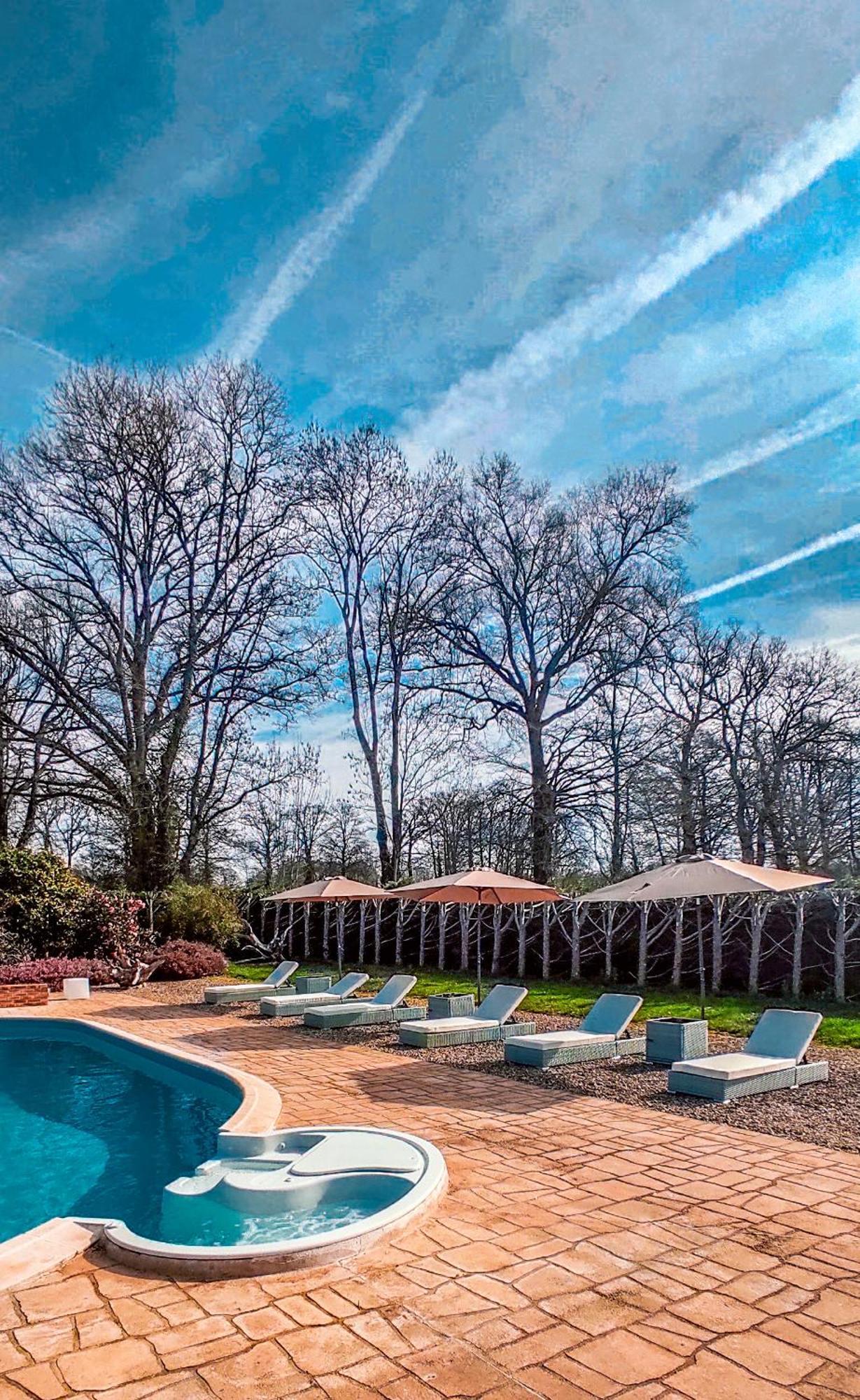 Villa Tagibao Avec Piscine Chauffee Et Spa Lesterps Luaran gambar
