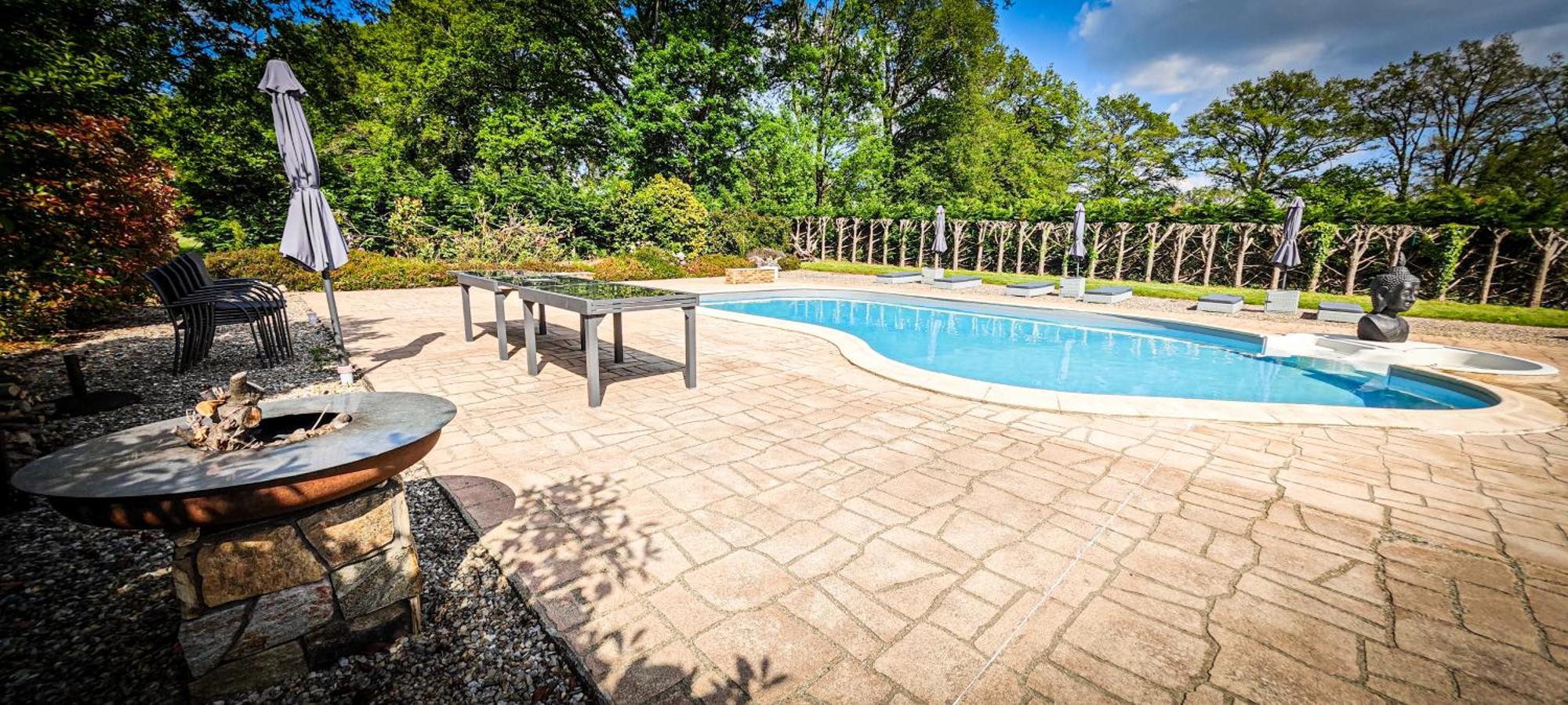 Villa Tagibao Avec Piscine Chauffee Et Spa Lesterps Luaran gambar